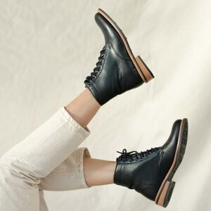 Nisolo All Weather Amalia Boots Women's  7.5 Leather Lace Up Black